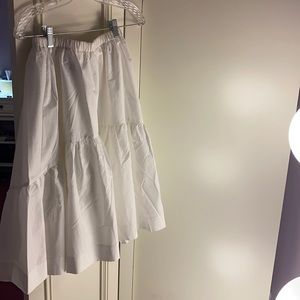 White knee length tiered skirt